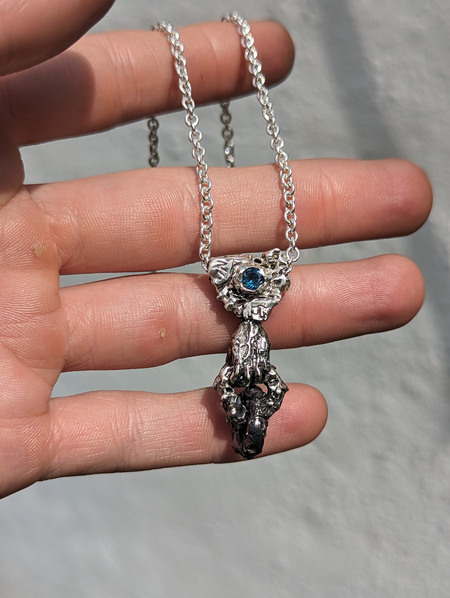 Valkyries Grip Pendant 1